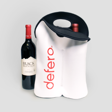 white wine carrier with red Defero logo
